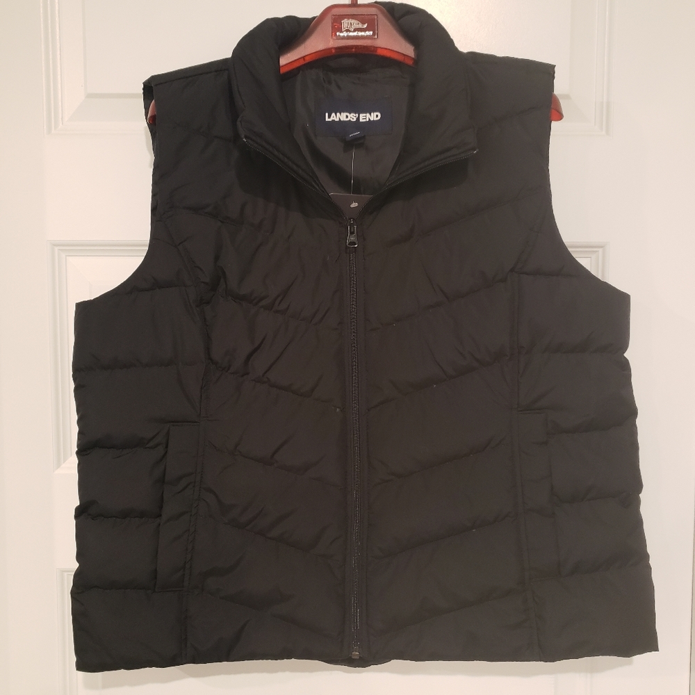 NWT Women's Lands' End Puffer Vest SZ XLP